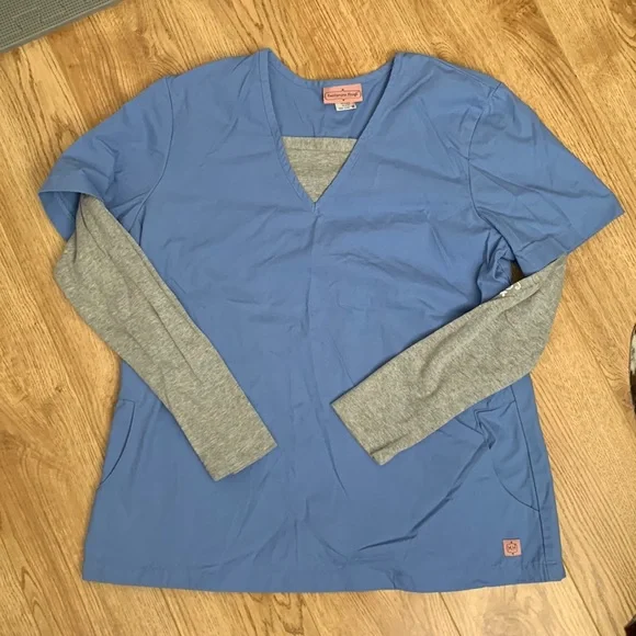 Scrub Set - Picture 2 of 4